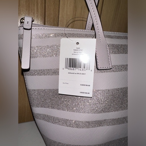 *RARE* NWT Kate Spade lilac glitter purse - Picture 2 of 6